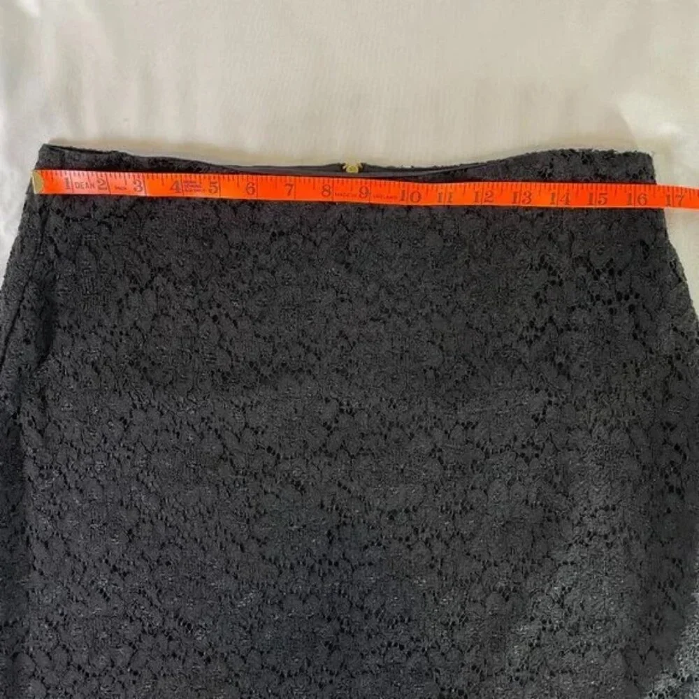 Worthington Black Lace Pencil Skirt Lined Knee Length Back Gold Zipper Size 14